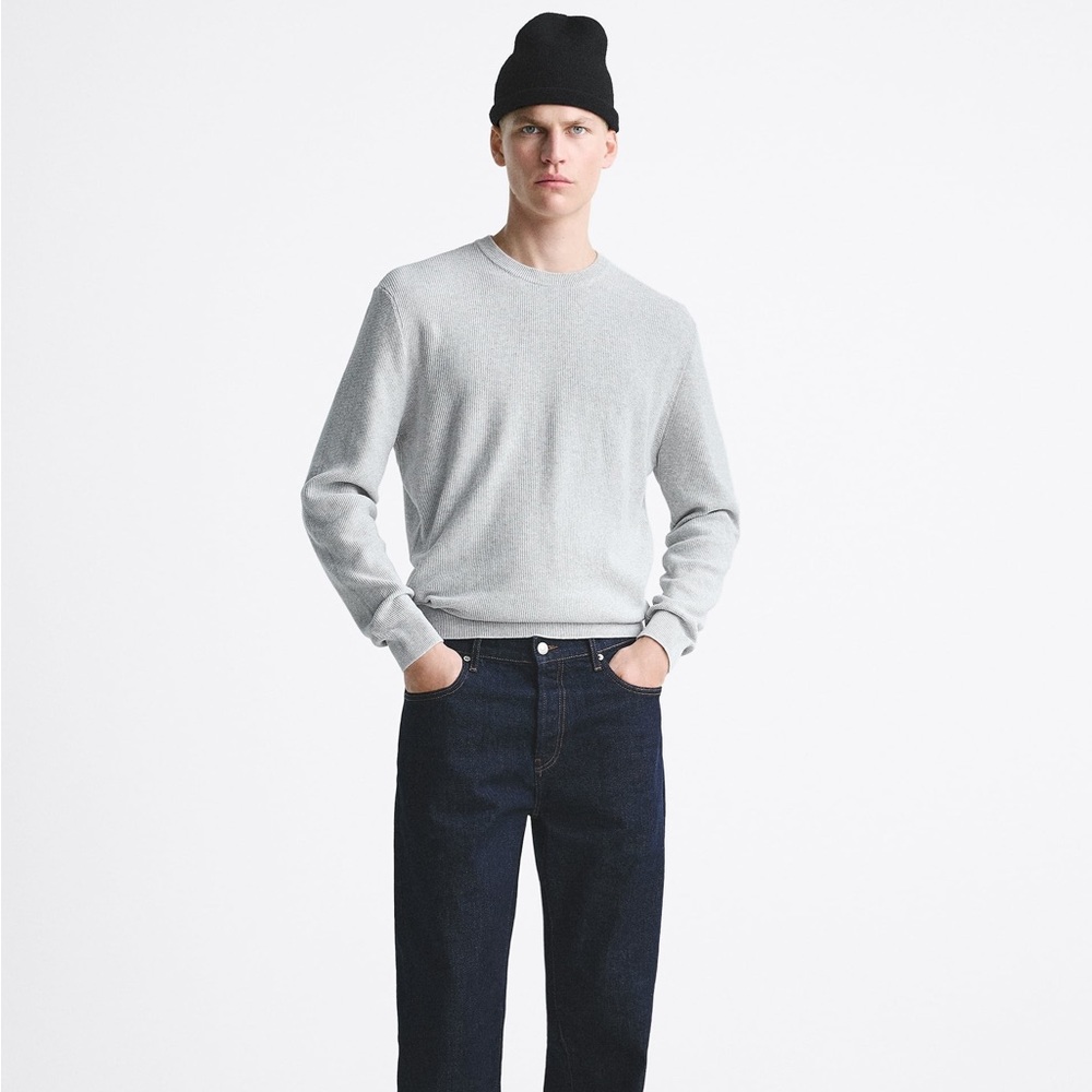 ZARA WAFFLE SWEATER